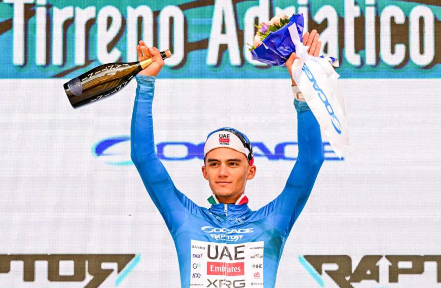Isaac del Toro termina segundo en etapa 2 de Tirreno-Adriático 2026 y asume liderato general