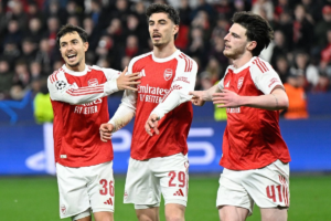 Arsenal rescata empate ante Leverkusen con polémico penal
