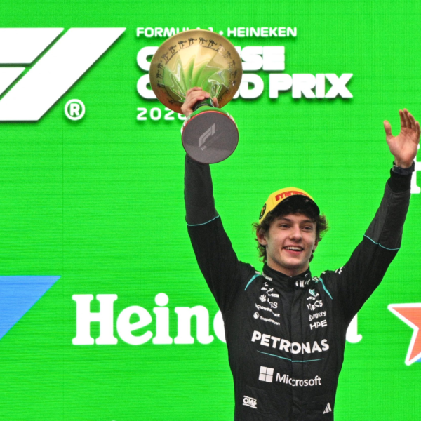 Antonelli gana el GP de China y hace historia en la Fórmula 1