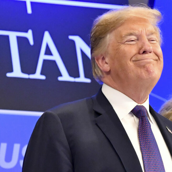 Trump llama ‘cobardes ‘ a países de OTAN por falta de apoyo en la guerra contra Irán