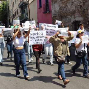 Comunidad de la UAEM marcha para exigir justicia por Kimberly