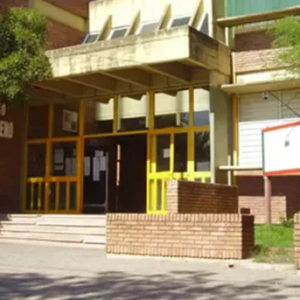 Tiroteo en escuela de Argentina deja un estudiante muerto y varios heridos