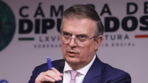 México busca reducir dependencia en sectores farmacéutico y cárnico