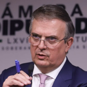 México busca reducir dependencia en sectores farmacéutico y cárnico