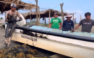 Pescadores de Pajapan solicitan indemnización por derrame de hidrocarburos