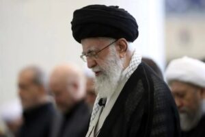 Trump confirma muerte de Alí Jameneí