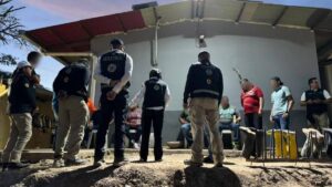 Rescatan con vida a segundo minero en Sinaloa