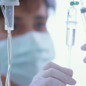 Suben a ocho las muertes por sueros vitaminados en Sonora