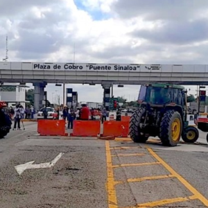 Productores agrícolas mantienen bloqueos en Sinaloa