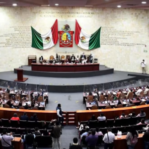 Congresos estatales avalan en fast track el “plan B”