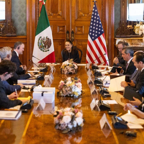 Sheinbaum reporta avances en diálogo con EU sobre revisión del T-MEC