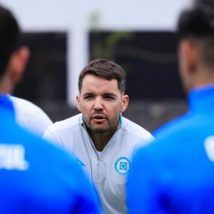 Cruz Azul cesa a Nicolás Larcamón tras racha sin triunfos