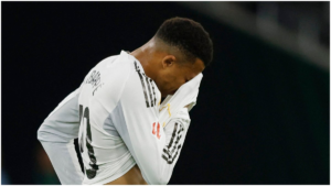 Real Madrid empata con Betis y se aleja del liderato