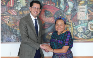 México nombra a Rigoberta Menchú como Alta Consejera en política exterior