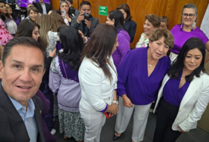 Toma de protesta en el colectivo 50+1 Estado de México