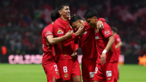 Toluca golea a León 4-1 y llega con fuerza a la Liguilla