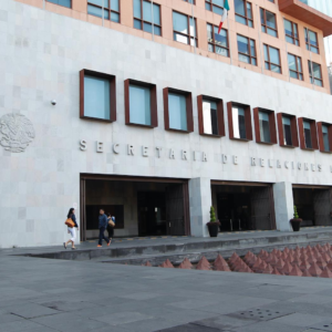 SRE recibe solicitudes de extradición de EU contra funcionarios de Sinaloa