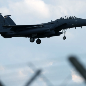 Estados Unidos rescata a piloto derribado en Irán