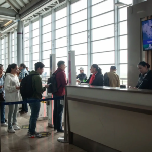 Sheinbaum destaca más de 164 mil pasajeros en el AIFA