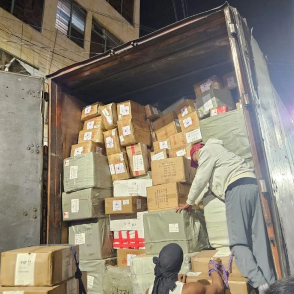 Aseguran 79 toneladas de mercancía presuntamente apócrifa en CDMX