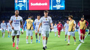 LAFC vence 3-0 a Cruz Azul y lo deja al borde de la eliminación