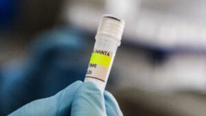 Pasajeros dejaron crucero con hantavirus antes de alerta sanitaria