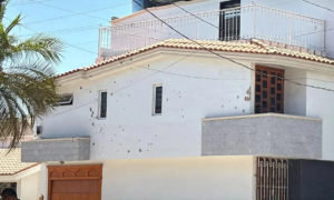 Atacan a balazos vivienda vinculada a Rubén Rocha Moya