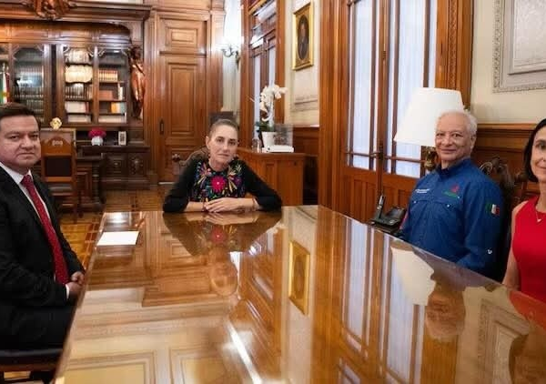 Claudia Sheinbaum anuncia relevo en la dirección general de Pemex