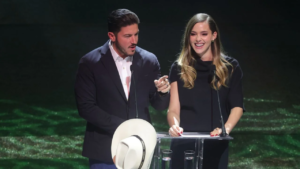 Morena denunciará a Samuel García y Mariana Rodríguez ante la FGR