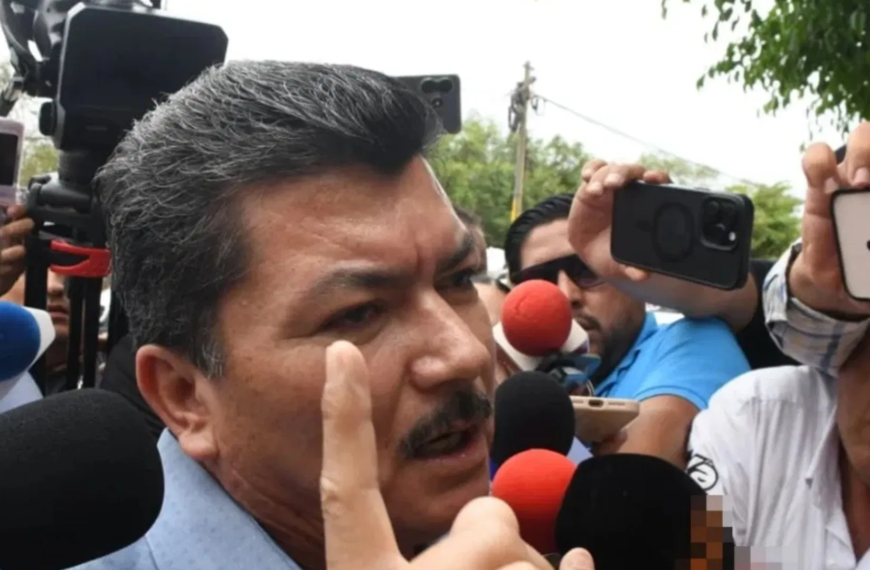 Exdirector de la Policía de Investigación de Sinaloa se entrega a EU